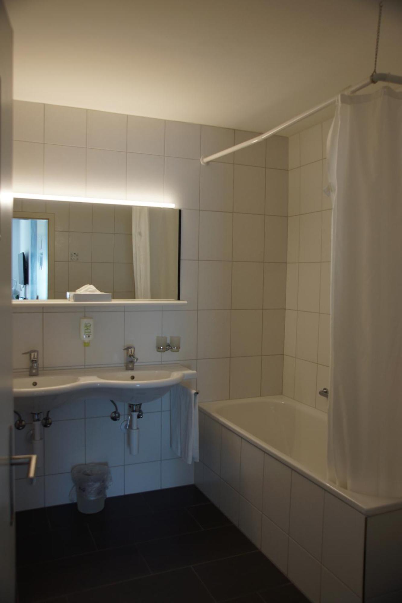 Hotel Murten Buitenkant foto